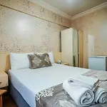 Hotel Sahra 3*